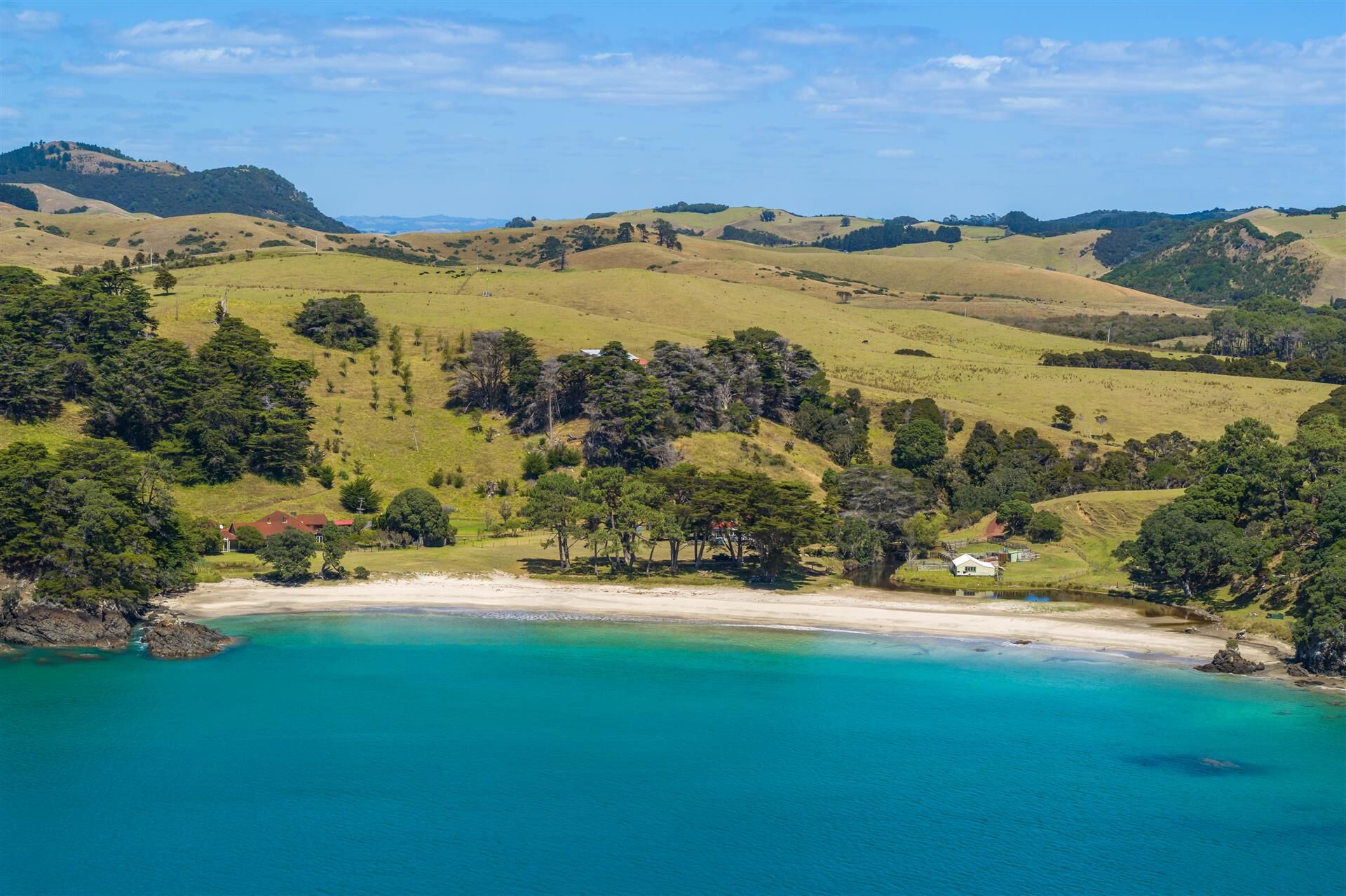 Prime Waiheke coastal estate on the market for the first time in 50 years